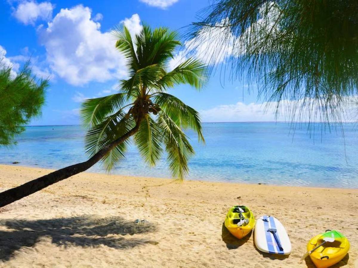 Tamarua Beach