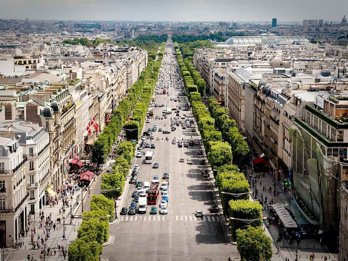 Champs-Elysees