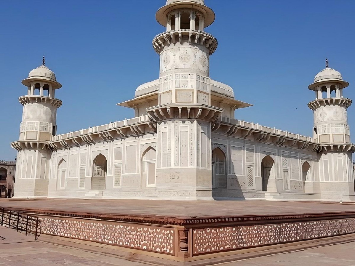 Itmad-ud-Daulah Tomb