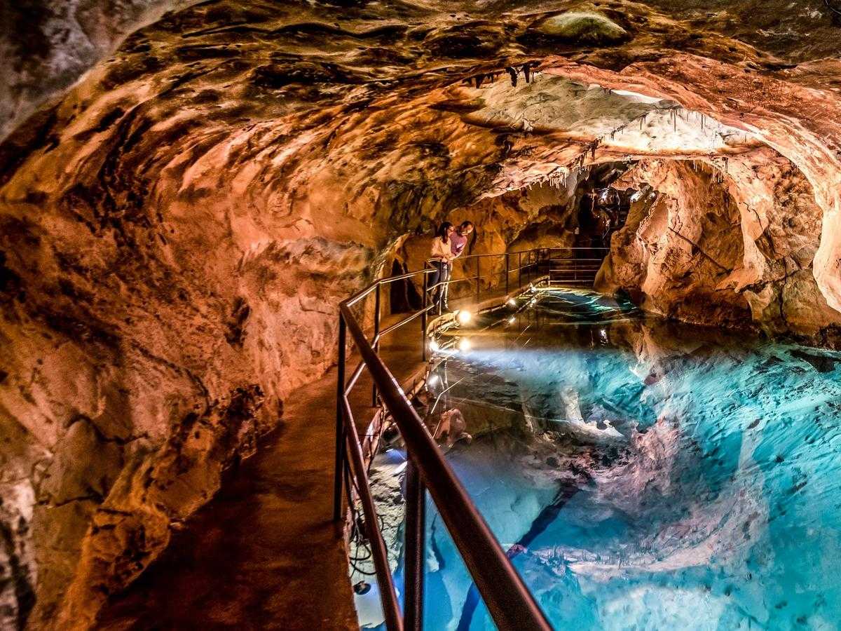 Jenolan Caves