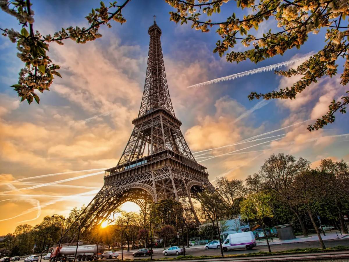 Eiffel Tower
