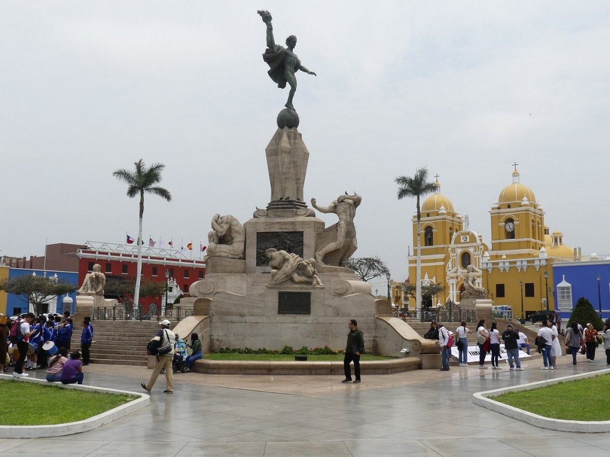 Plaza de Armas de Trujillo