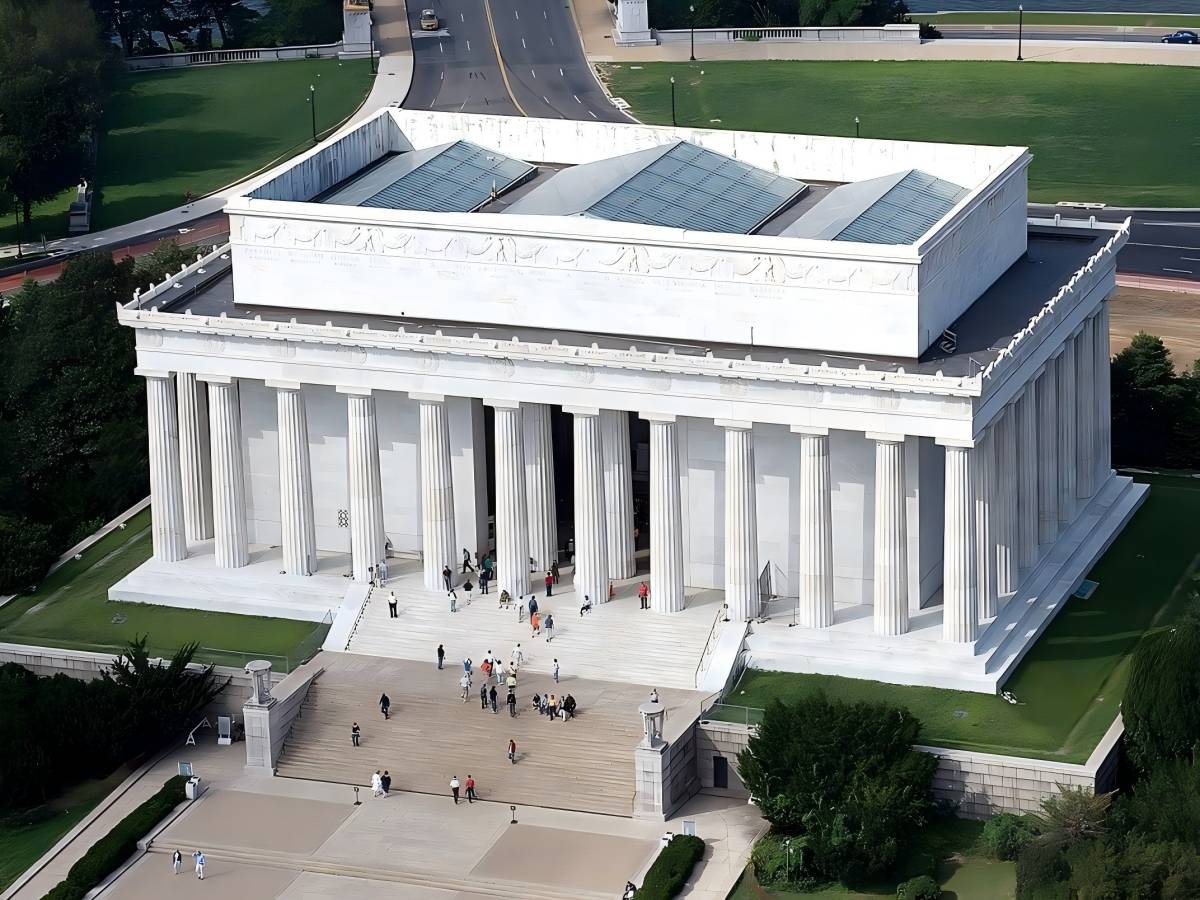 Lincoln Memorial