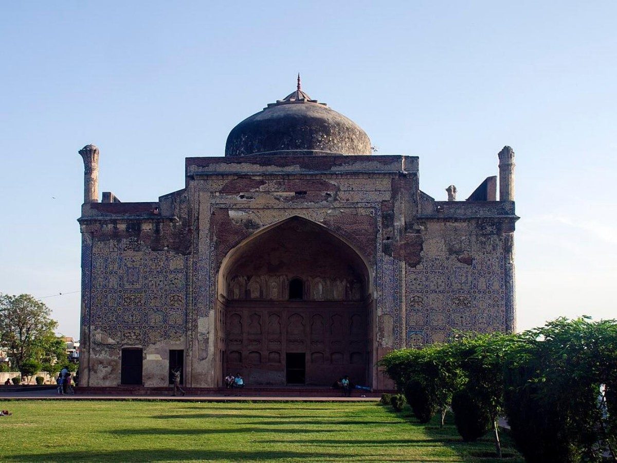 Chini Ka Rauza