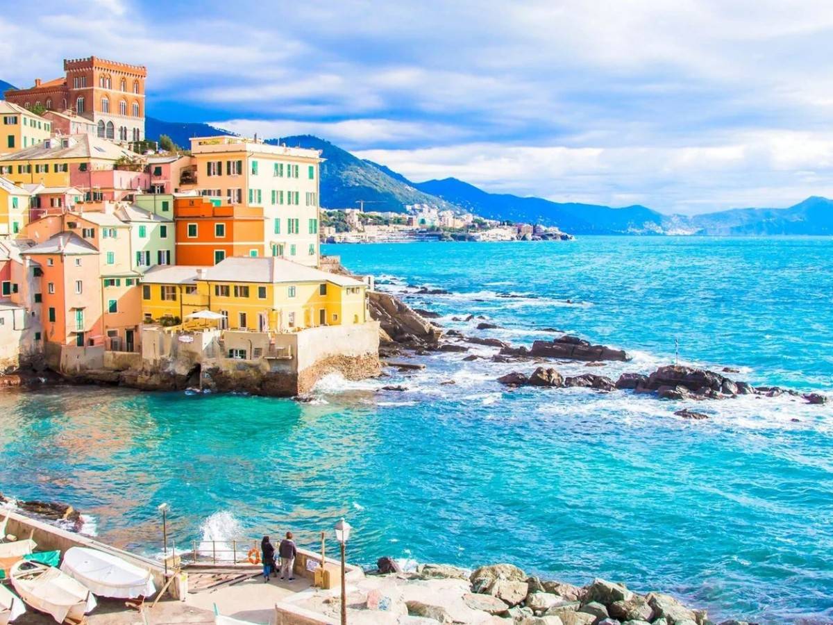 Don't take photos with the rainbow wall! The hidden gameplay of Boccadasse is...