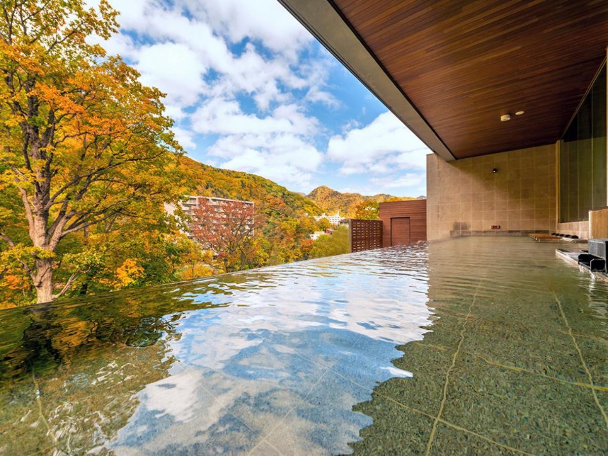 A dating paradise for couples! A romantic hot spring trip in Jozankei Onsen