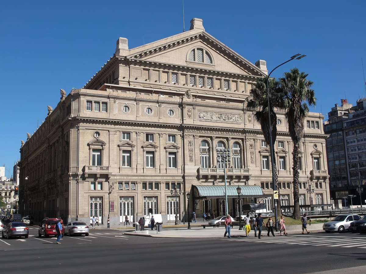From Opera to Ballet: Teatro Colon's Multi-Artistic Presentation