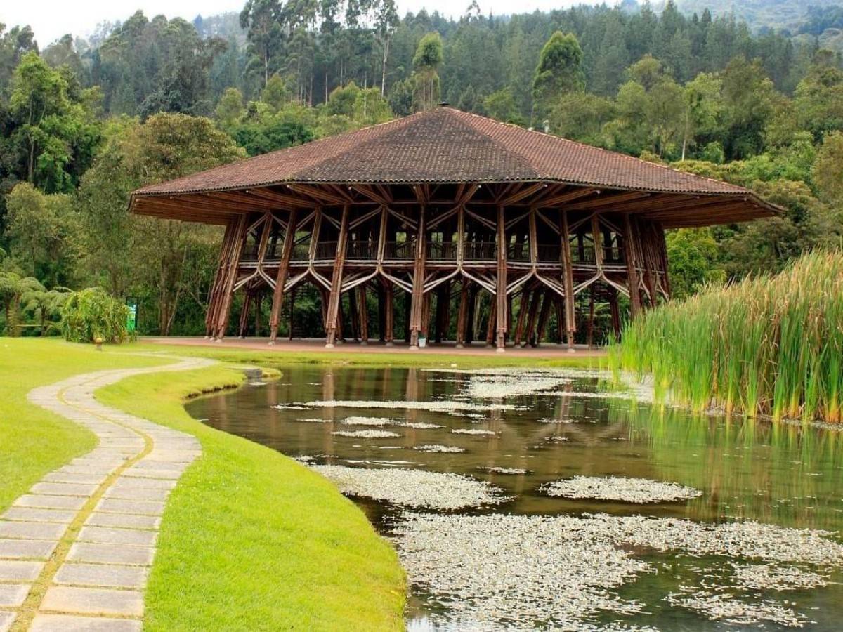 Start from Manizales! The 3 most economical transportation options to Recinto del Pensamiento