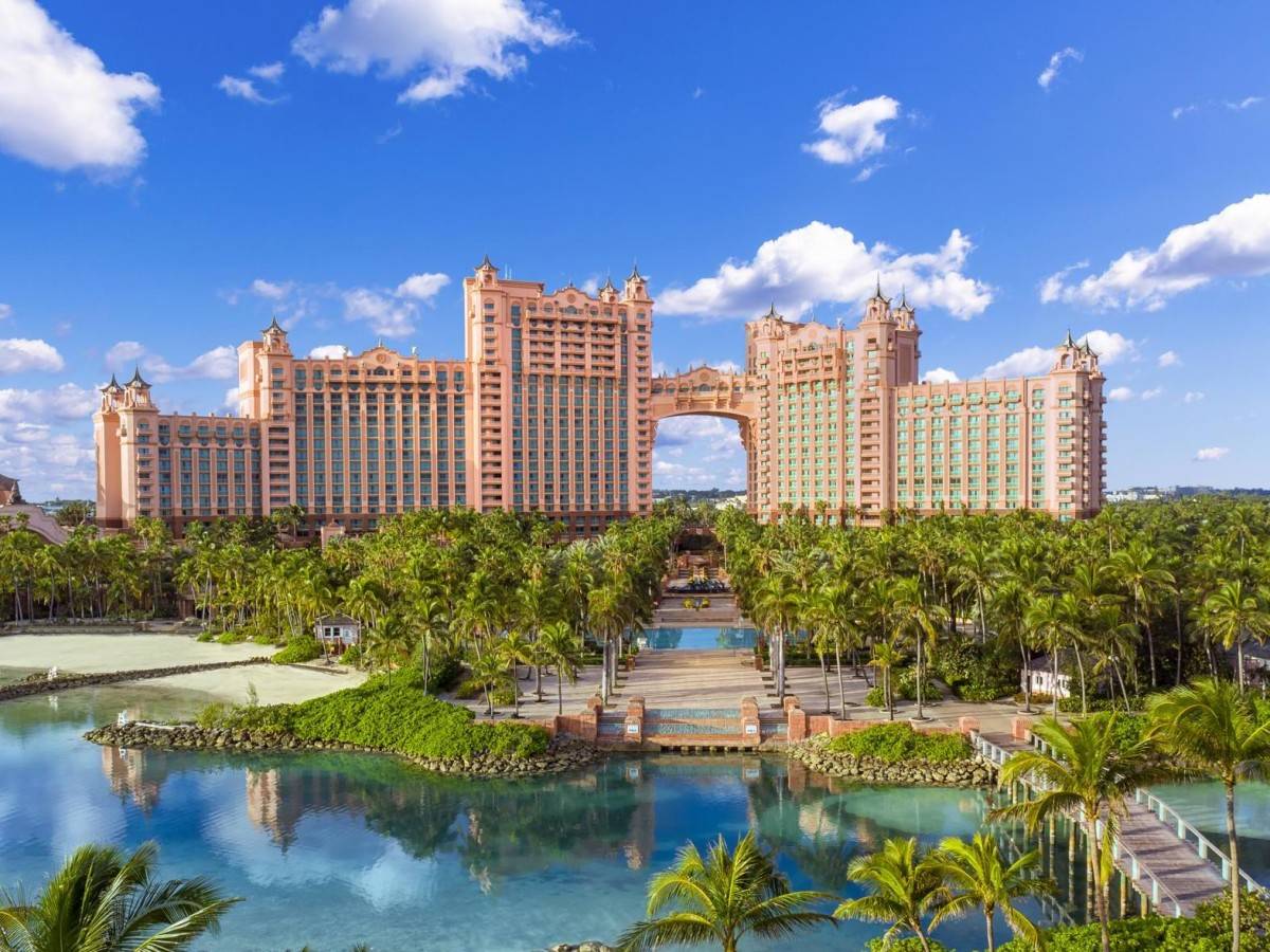 Royal Towers Travel Guide!