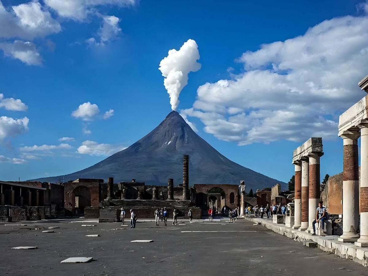 Getting up close and personal with the volcano: how to visit Vesuvius safely