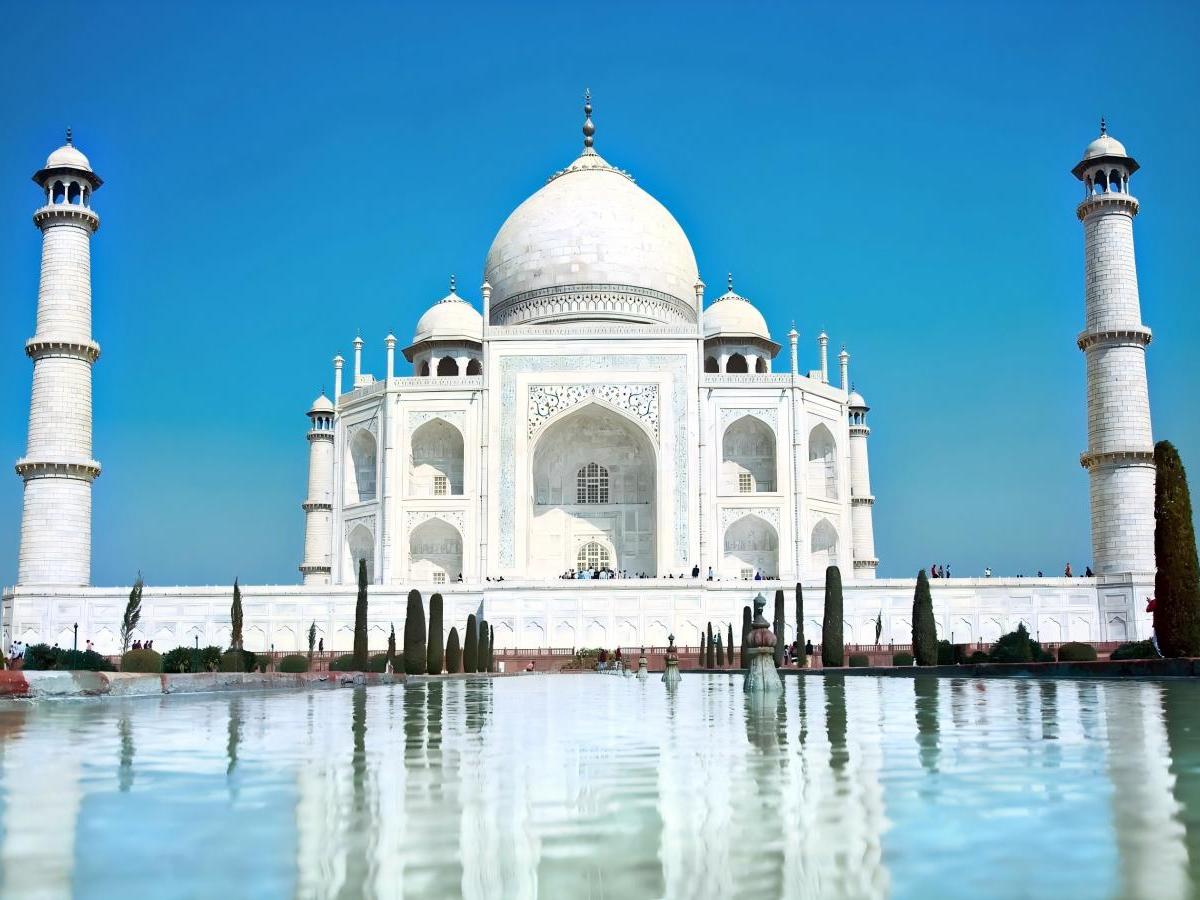 Taj Mahal Tour: How to Make Your Trip Full of Wonders and Surprises