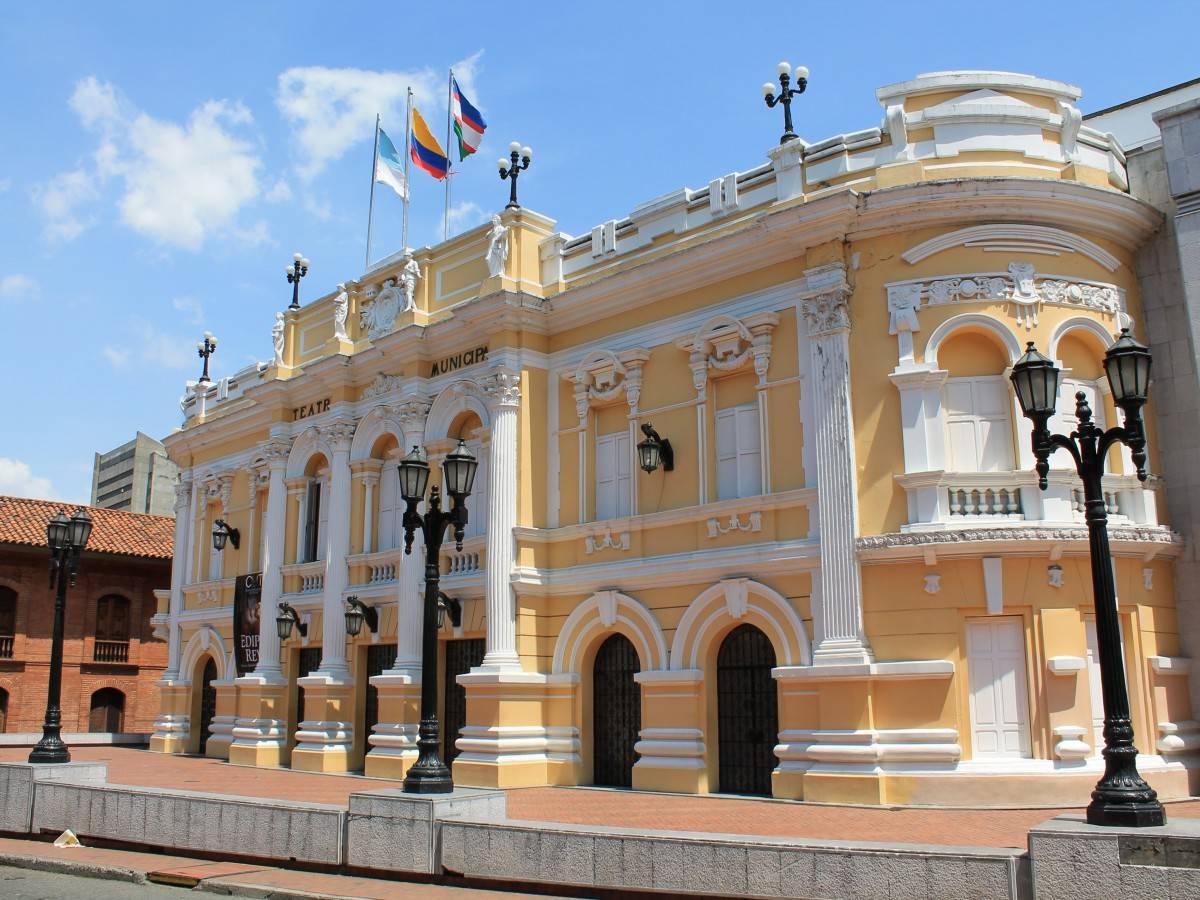 Visit during the day, haunted house at night? Teatro Municipal's alternative ways to play are revealed