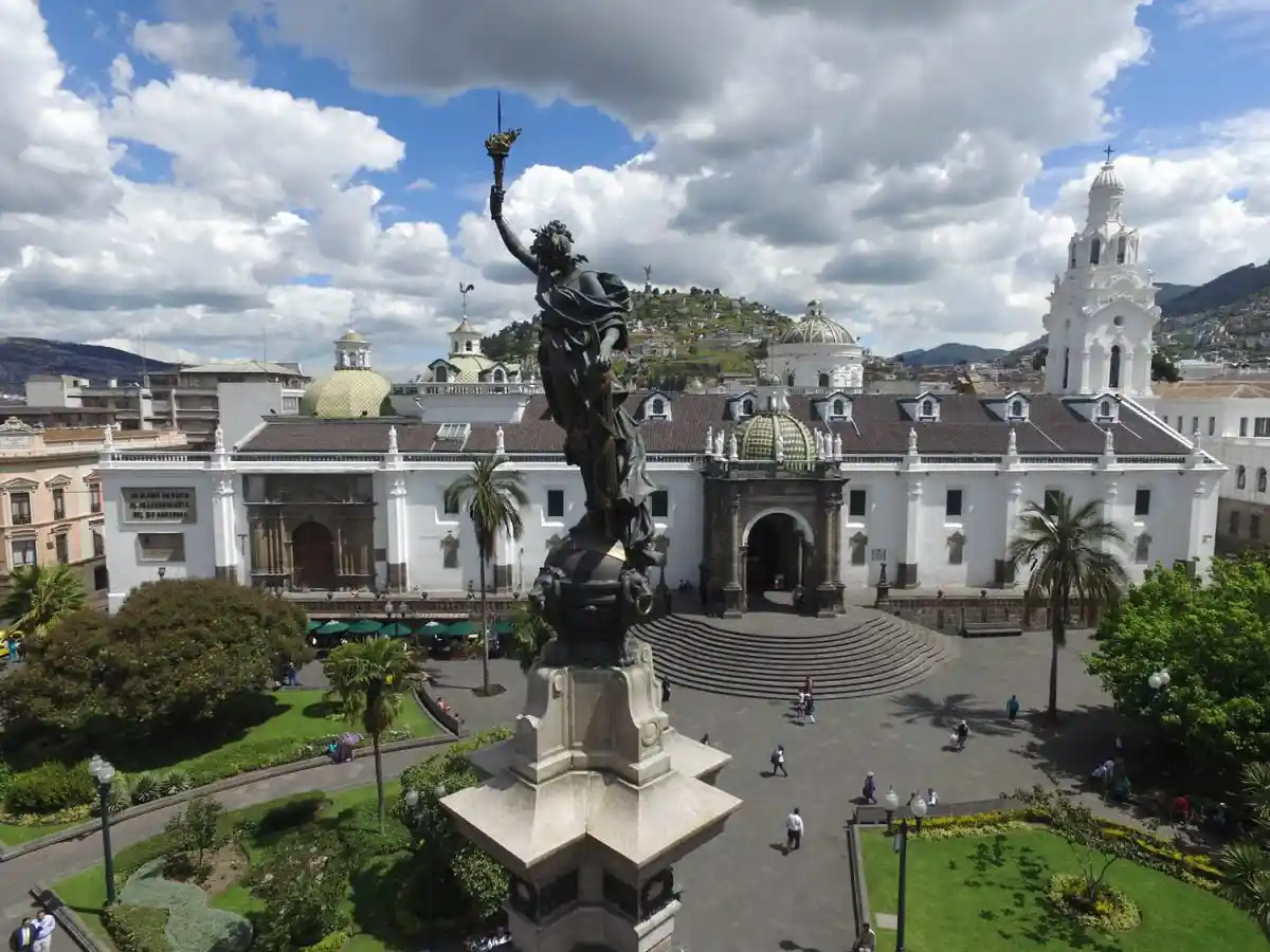 A one-stop experience of eating, drinking, playing and taking photos is all available at Plaza Grande