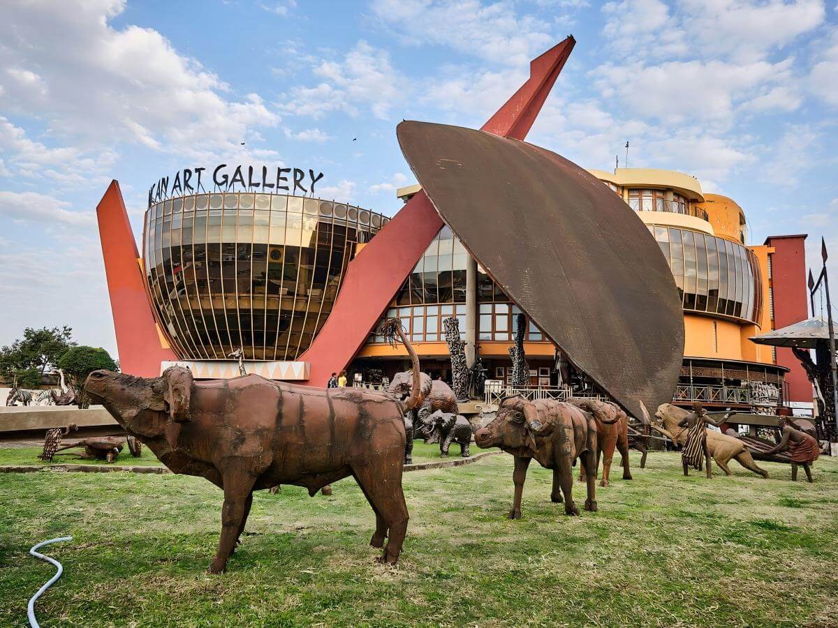List of best souvenirs to buy at Arusha Cultural Heritage Centre