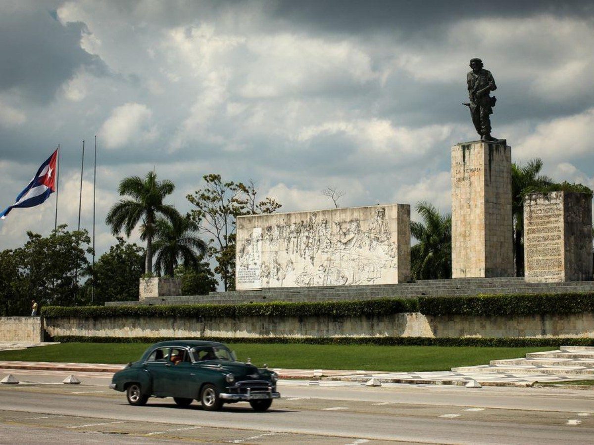 Santa Clara Must-Visit Landmark: Che Guevara Mausoleum Practical Travel Guide