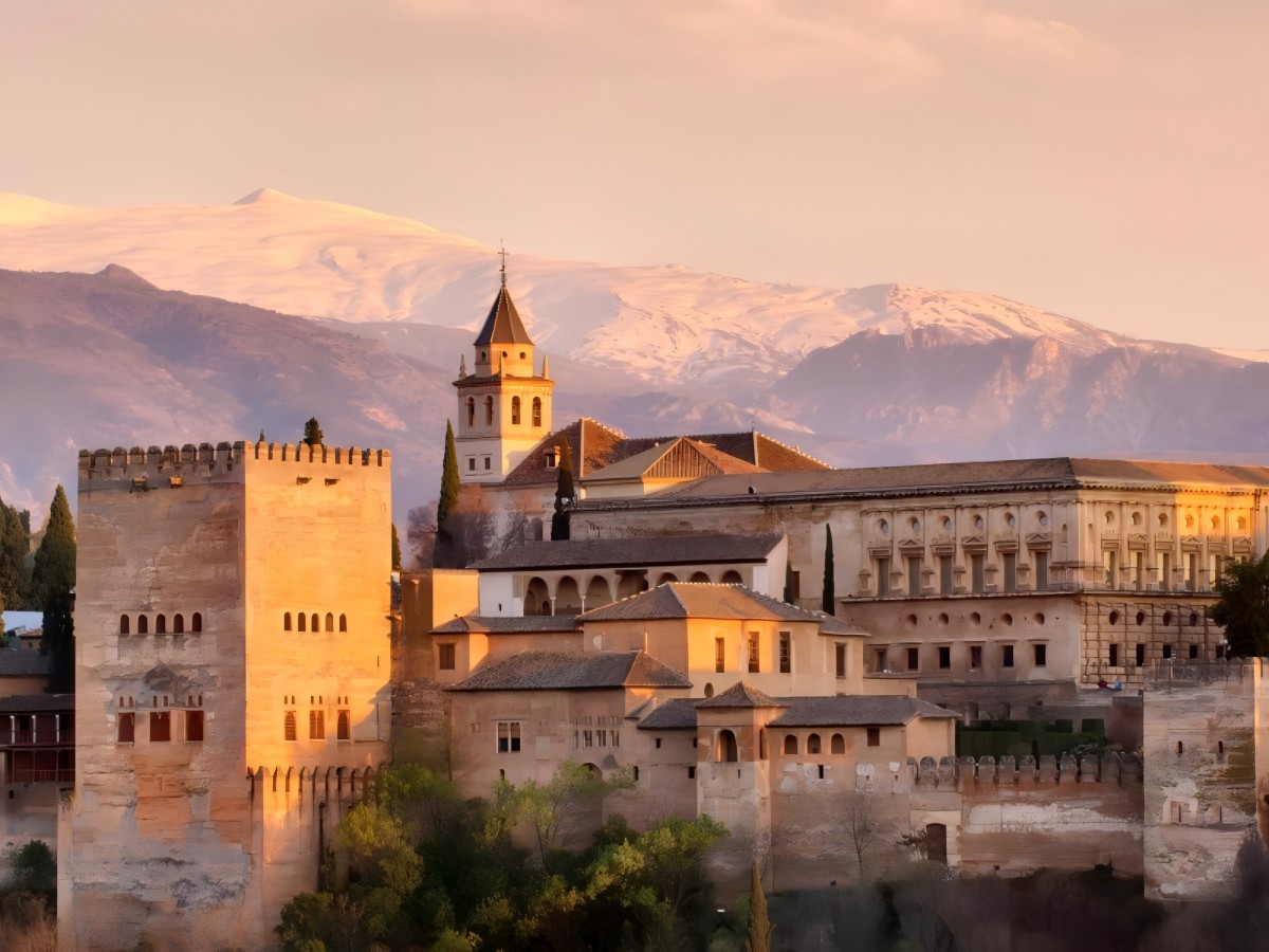 St. Nicholas Observatory: Discovering the other beauty of Granada