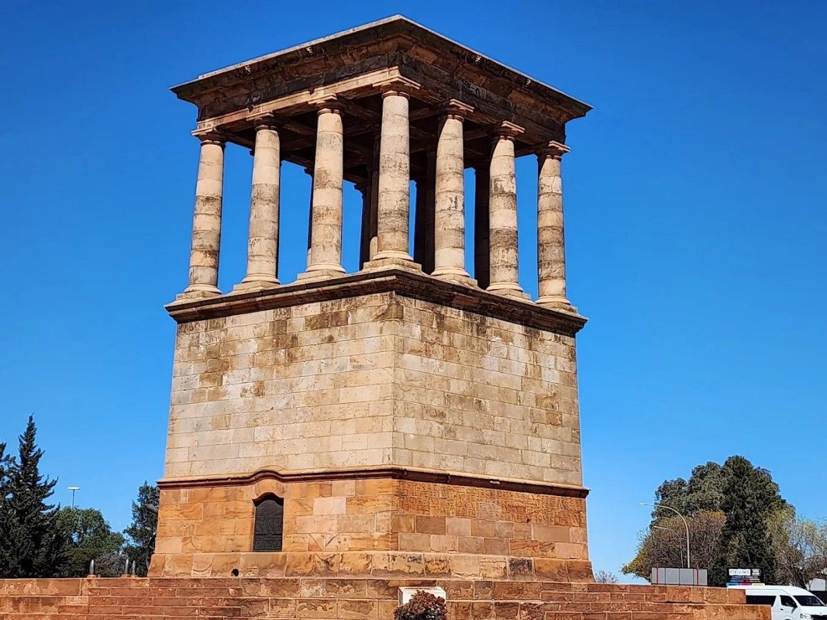 A monument made of 27 bodies? The creepiest "building material" secret of the Boer War