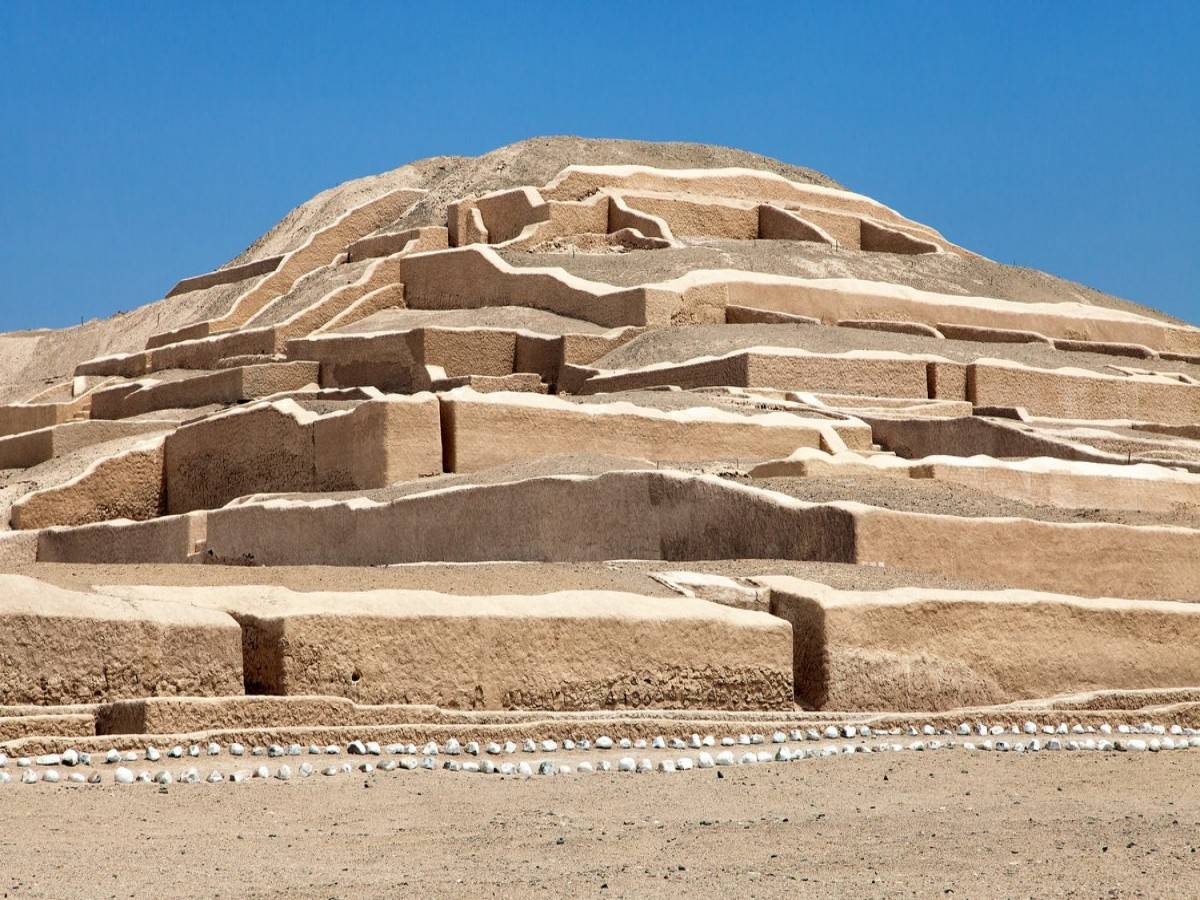 The disappearance and reappearance of ancient civilization: the stunning beauty of Cahuachi Pyramids