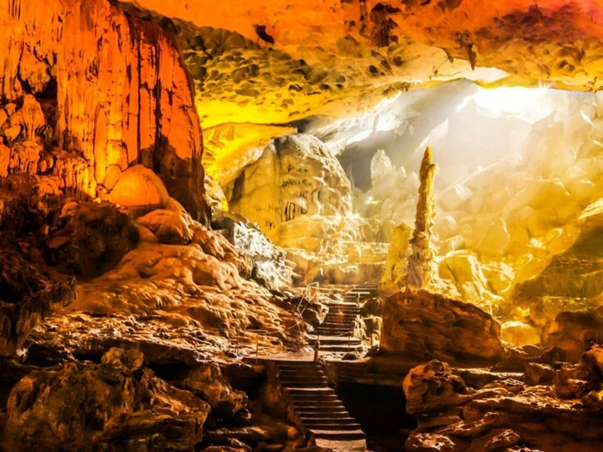 Magnificent wonders: Sung Sot Cave's gorgeous stalagmites and stalactites - a dreamlike underground adventure