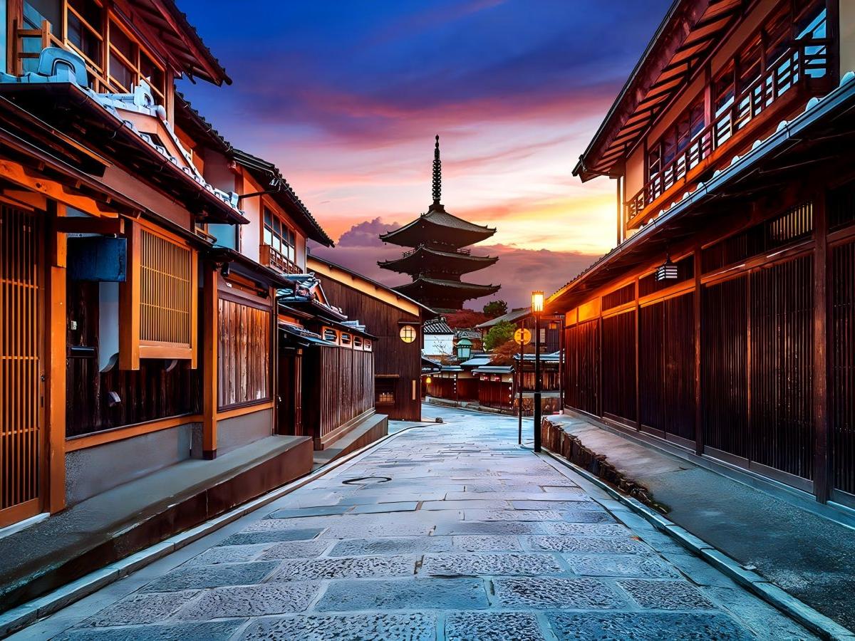 Higashiyama District Travel Guide: The Most Charming Place in Kyoto