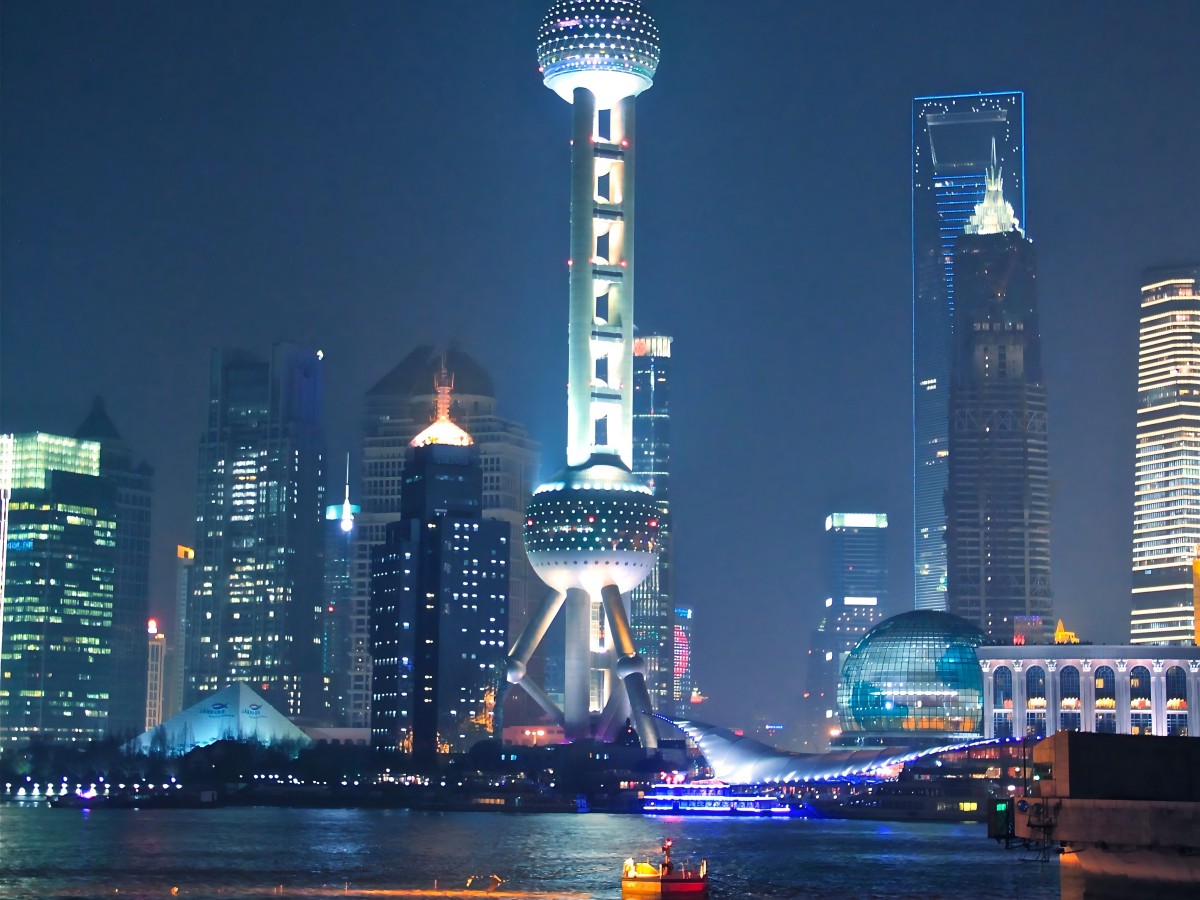 Oriental Pearl Tower: Food and Fun Above the Clouds