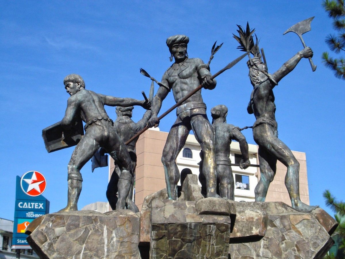 Can you feel a strong sense of national pride standing in front of the Cordillera Freedom Monument?