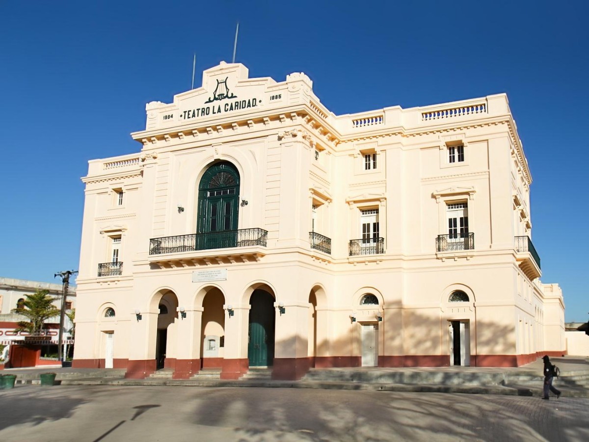 Theater performance information at a glance: Performing artists that Teatro La Caridad has hosted