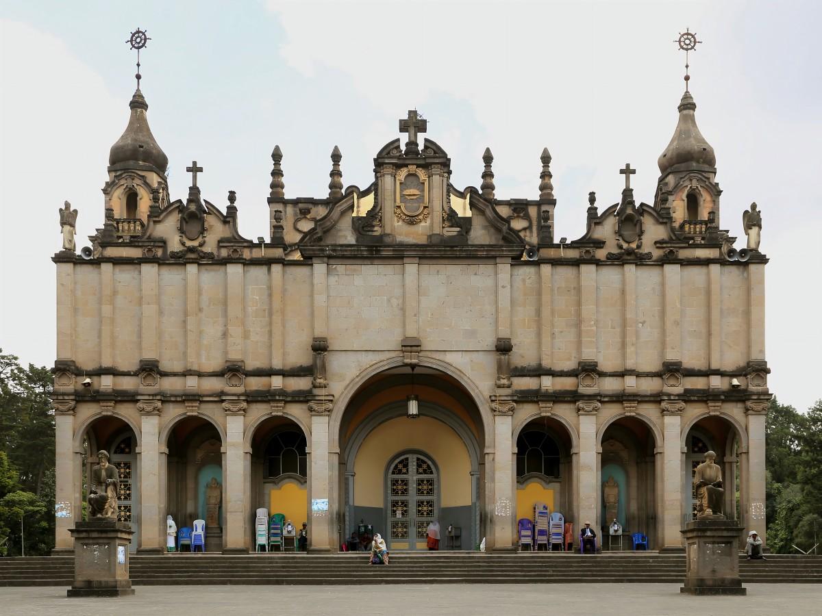 Ethiopia's Sacred Soul: Panoramic Tour of the Trinity Cathedral
