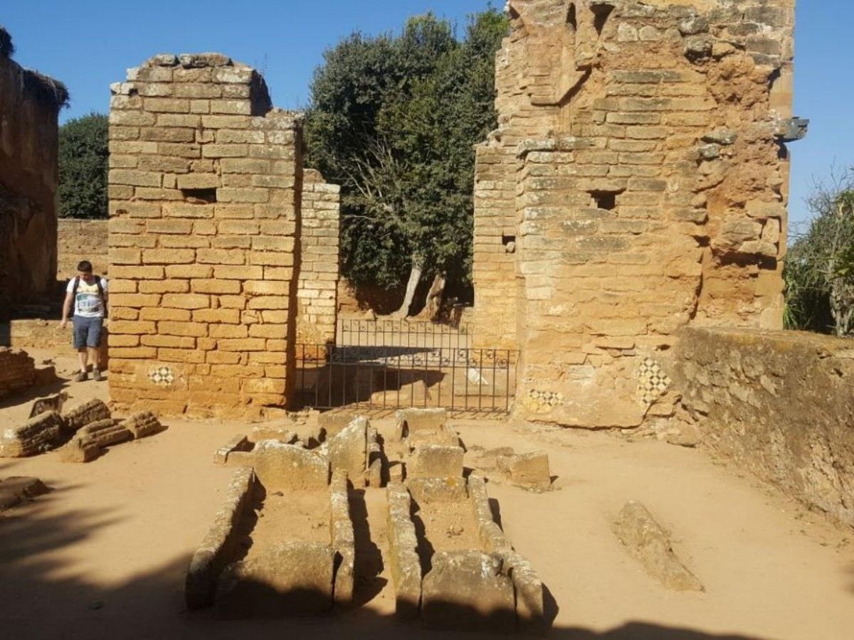 A Simple Guide to Chellah Ruins: Tickets, Best Photo Spots and Hidden Ways to Play