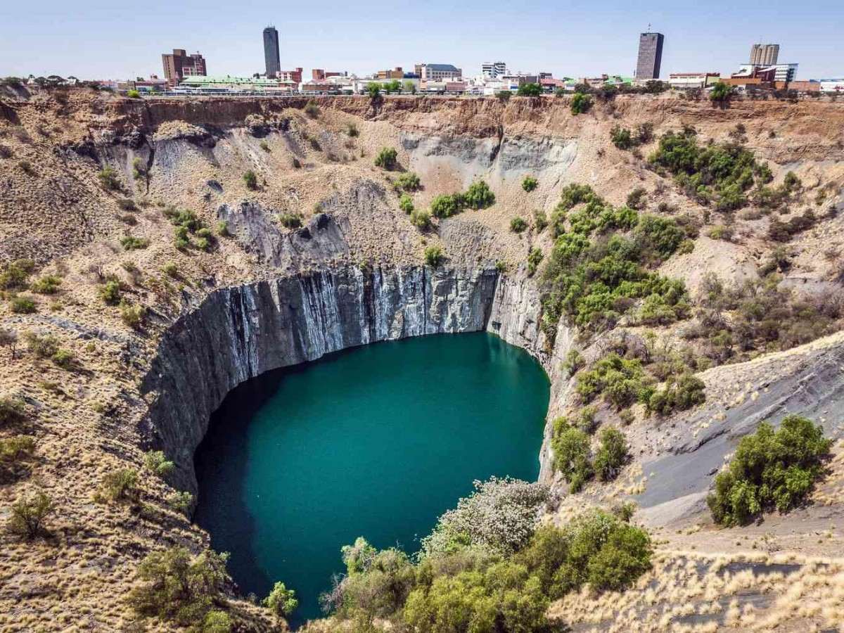Diamonds, blood and 50,000 shovels: the deepest hole of desire dug by human hands