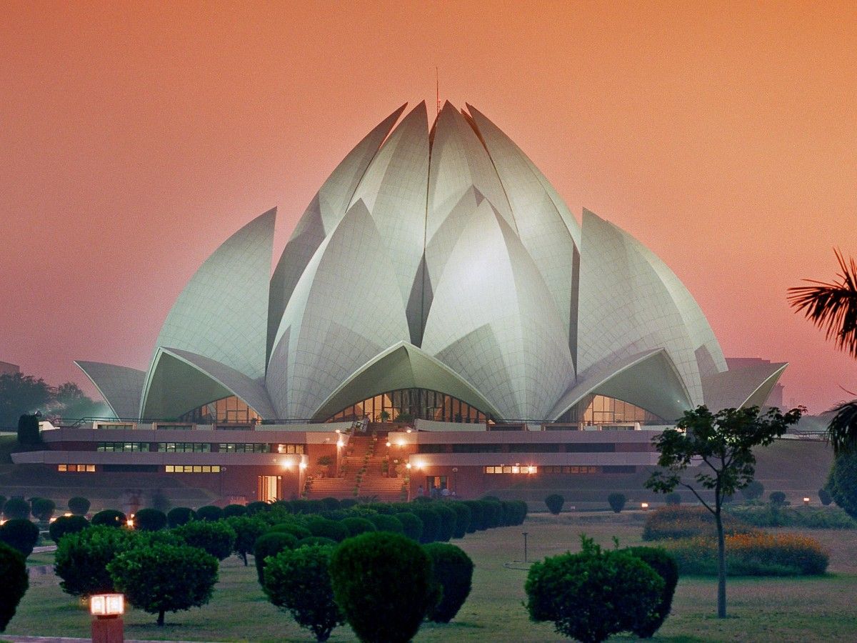 Lotus Temple, a beautiful Hindu temple with a long history!