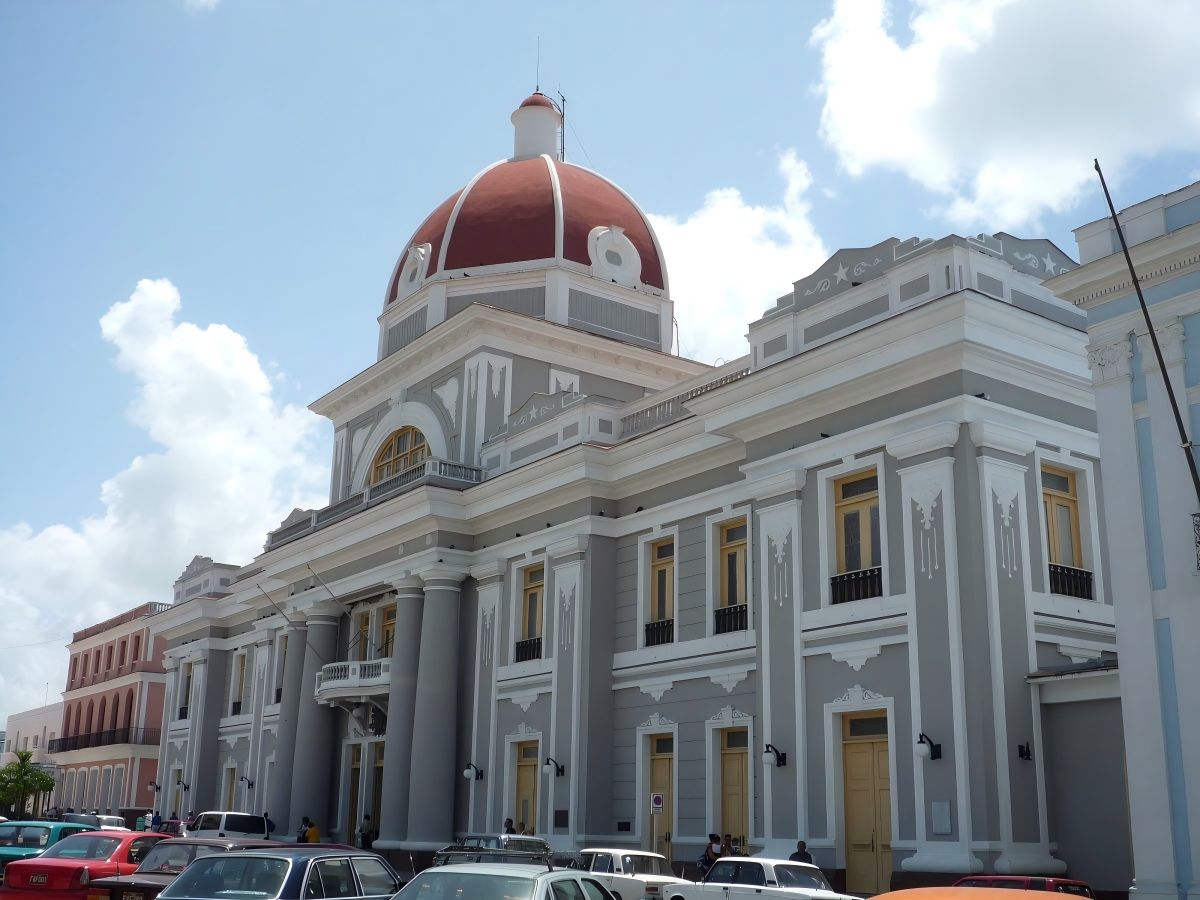 Getting to Know Cuba: A Visitor's Guide to Parque Jose Marti