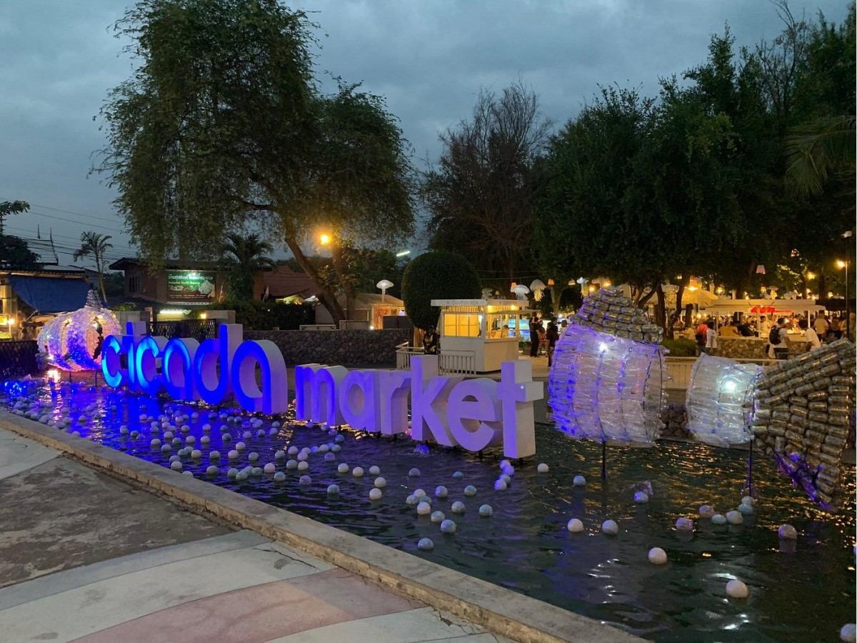 Cicada Market Guide: Handicrafts, Creativity, and Street Food All in One