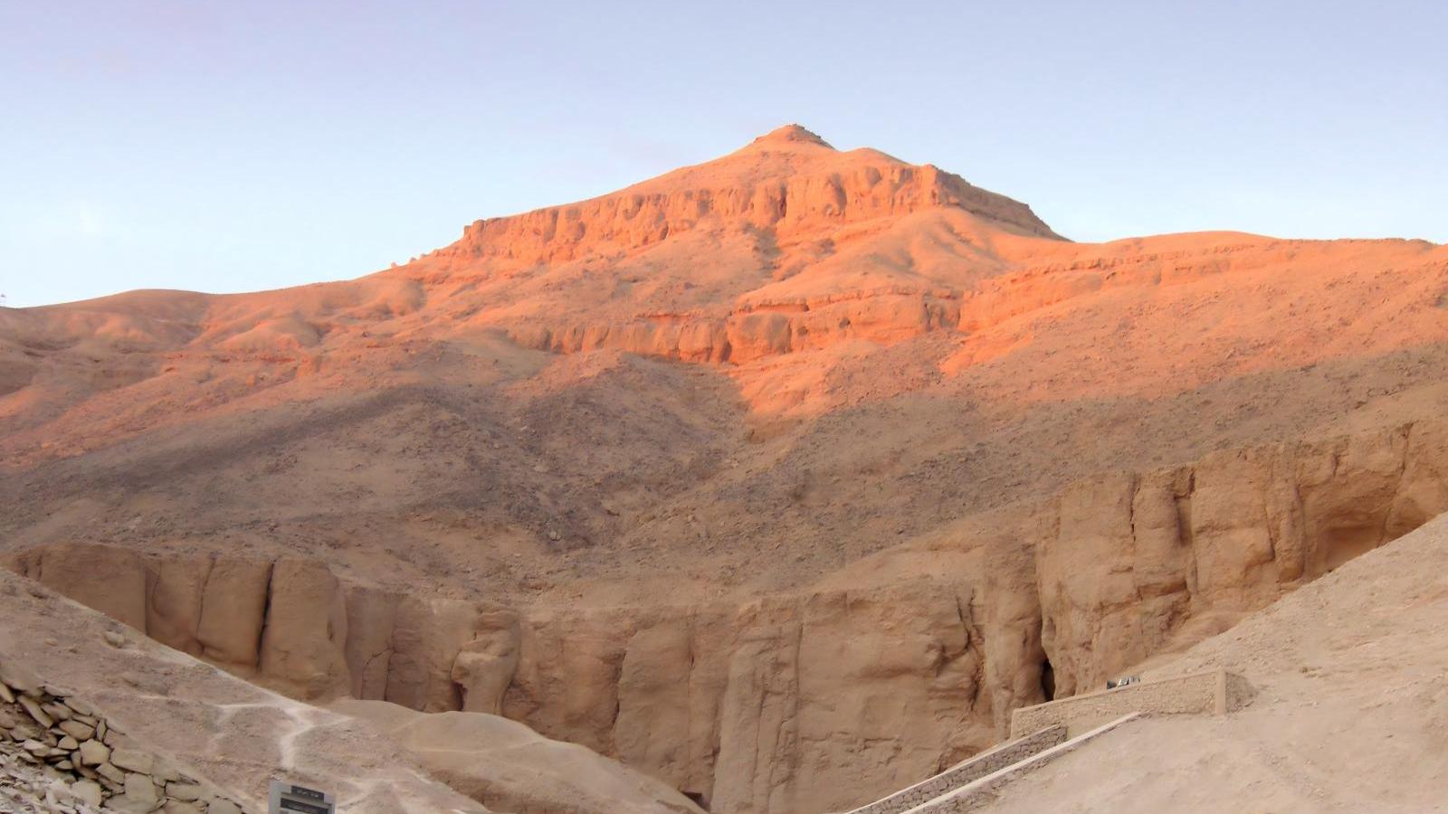 Curse of the Pharaohs: Myths and Facts of the Valley of the Kings