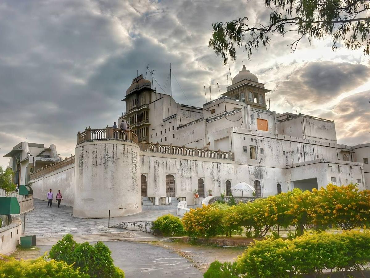 Don't say you've seen Udaipur until you've visited Monsoon Palace