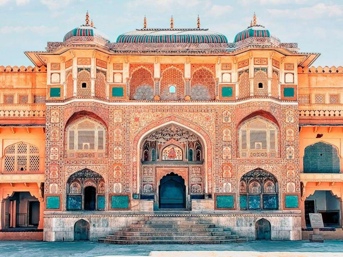 Amber Fort: The Golden Legend of Jaipur