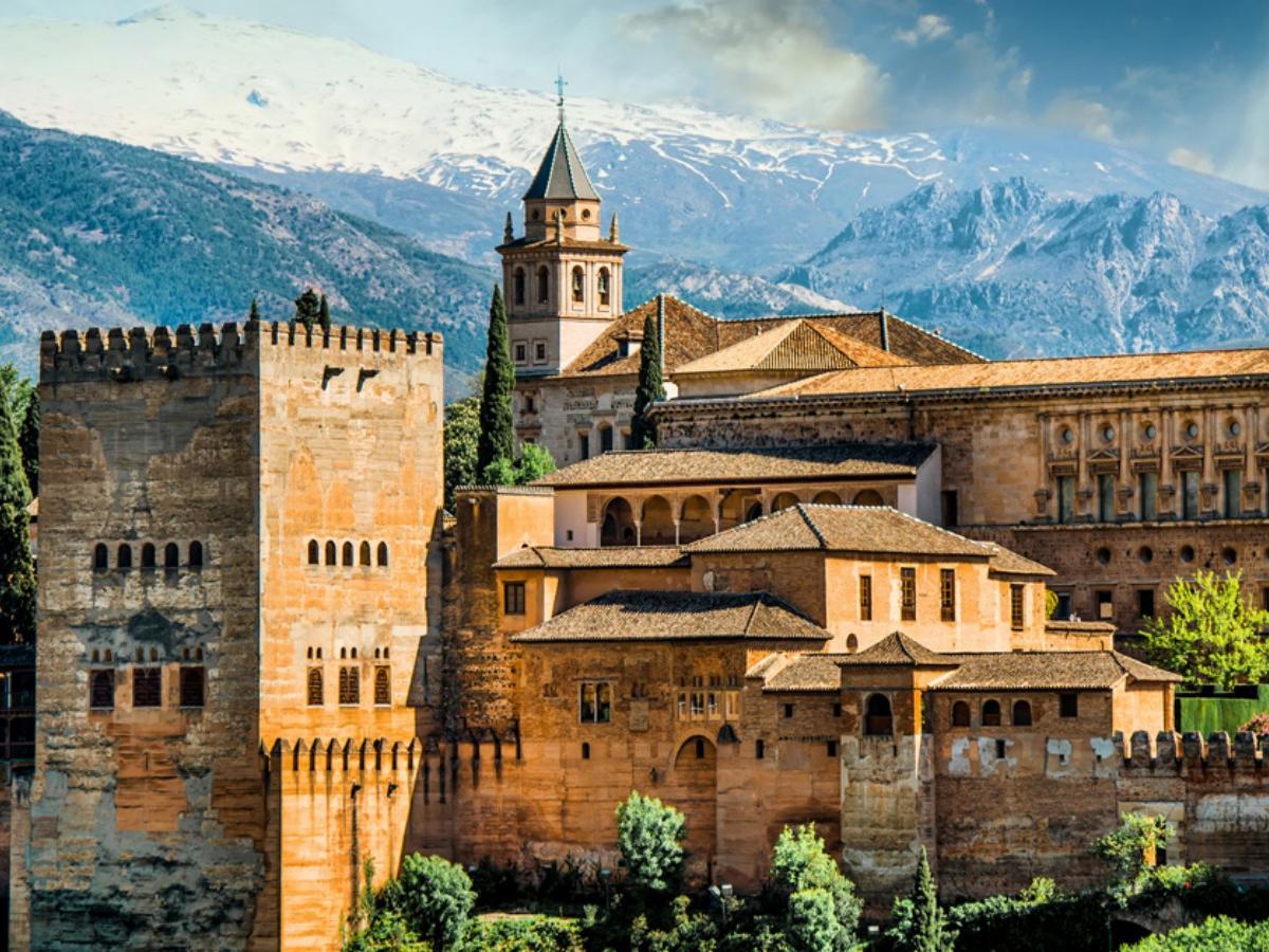 The Mysterious Legend of the Alhambra: Tales of Love, Intrigue and History in the Palace