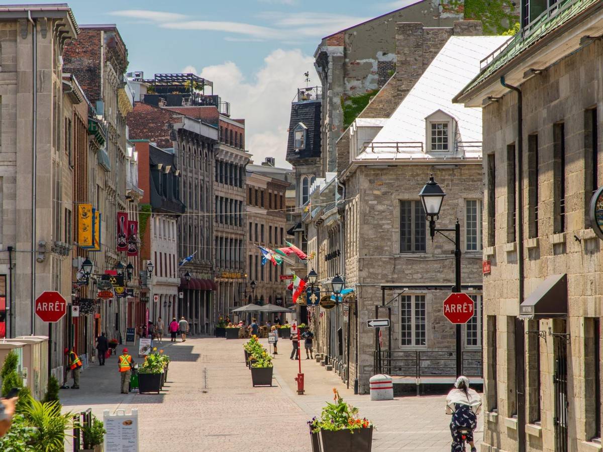 Place Royale - Historical Witness of French Baroque