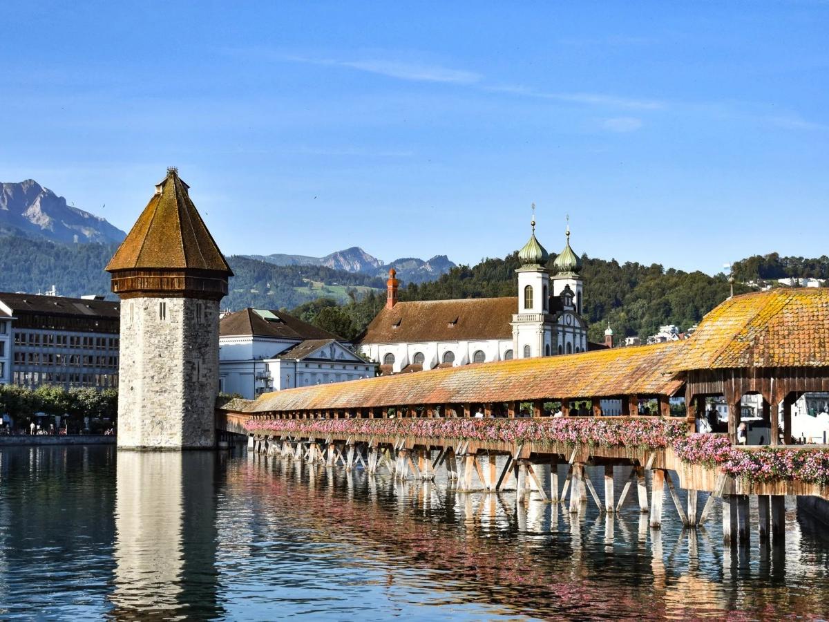 Witness to history across the Reuss River