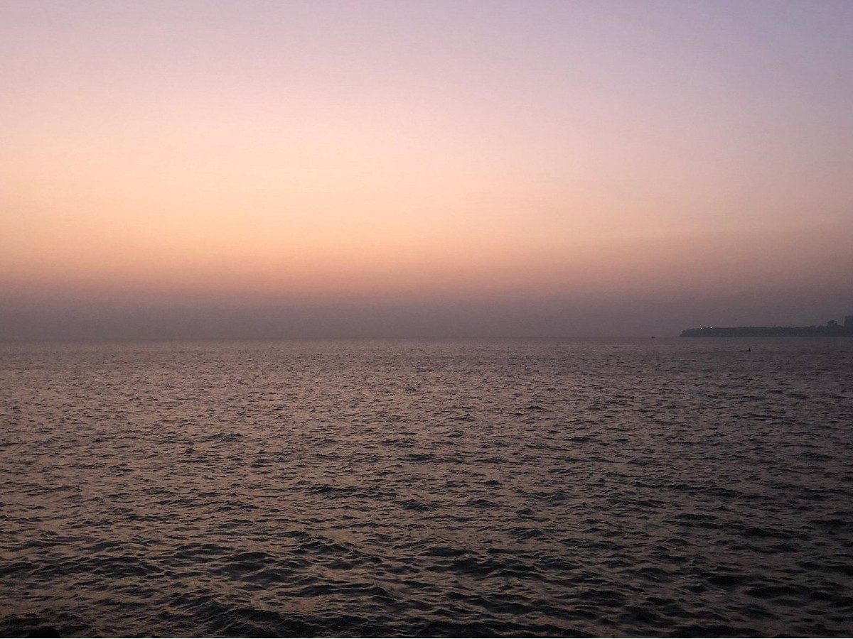 The Best Seasons for Experiencing the Sea Breeze