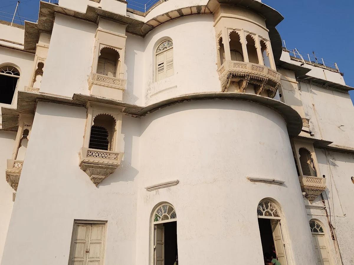 An architectural marvel: a masterpiece of tradition and fantasy