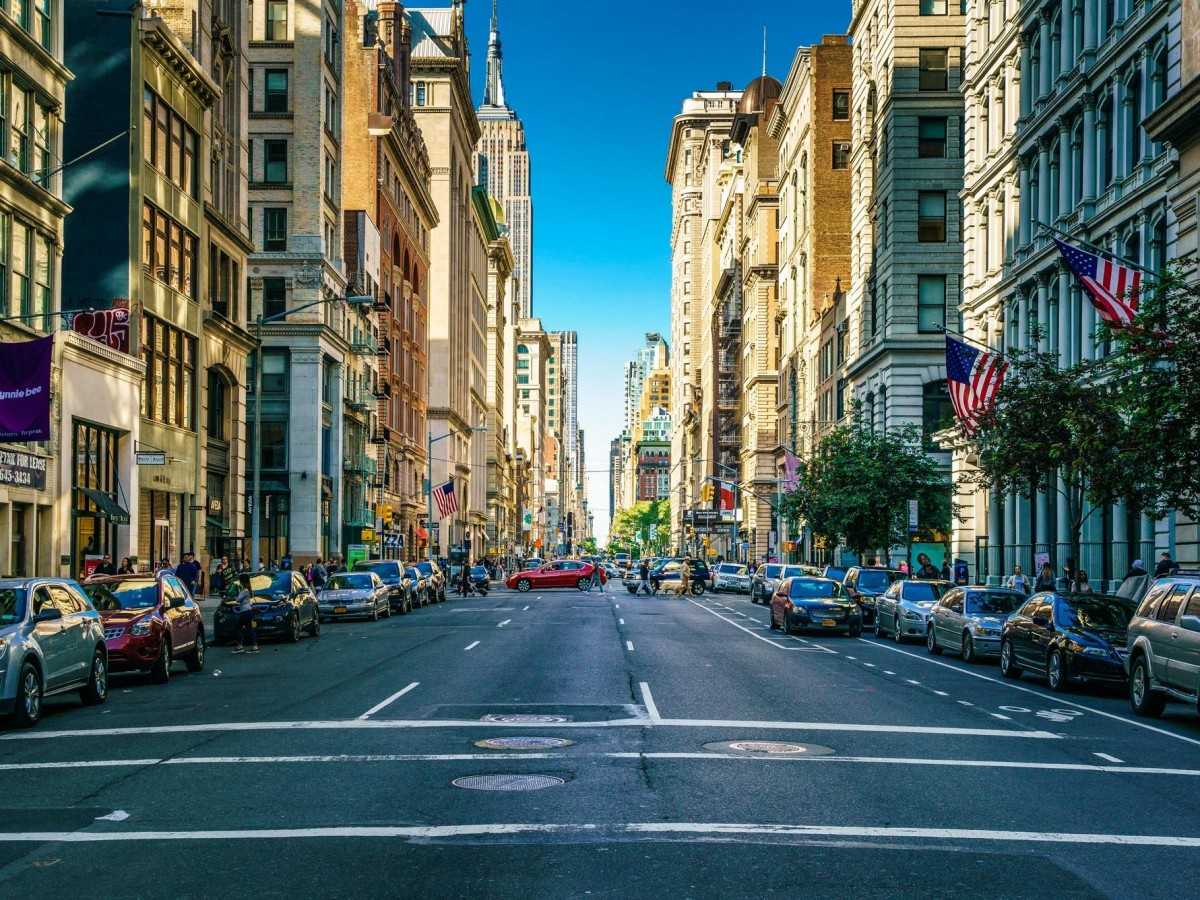What is the best season to visit Fifth Avenue?