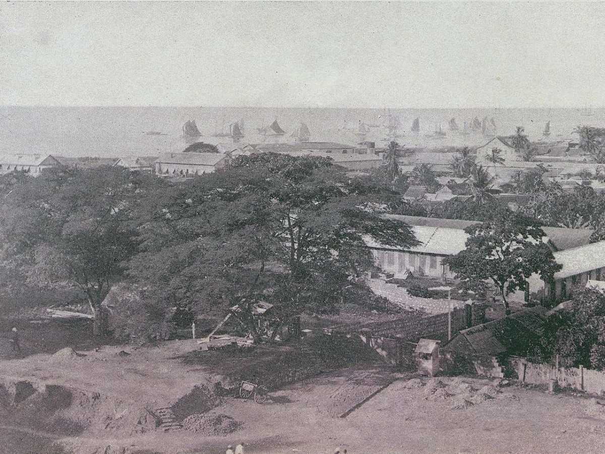 The Past: A Glorious Colonial Era