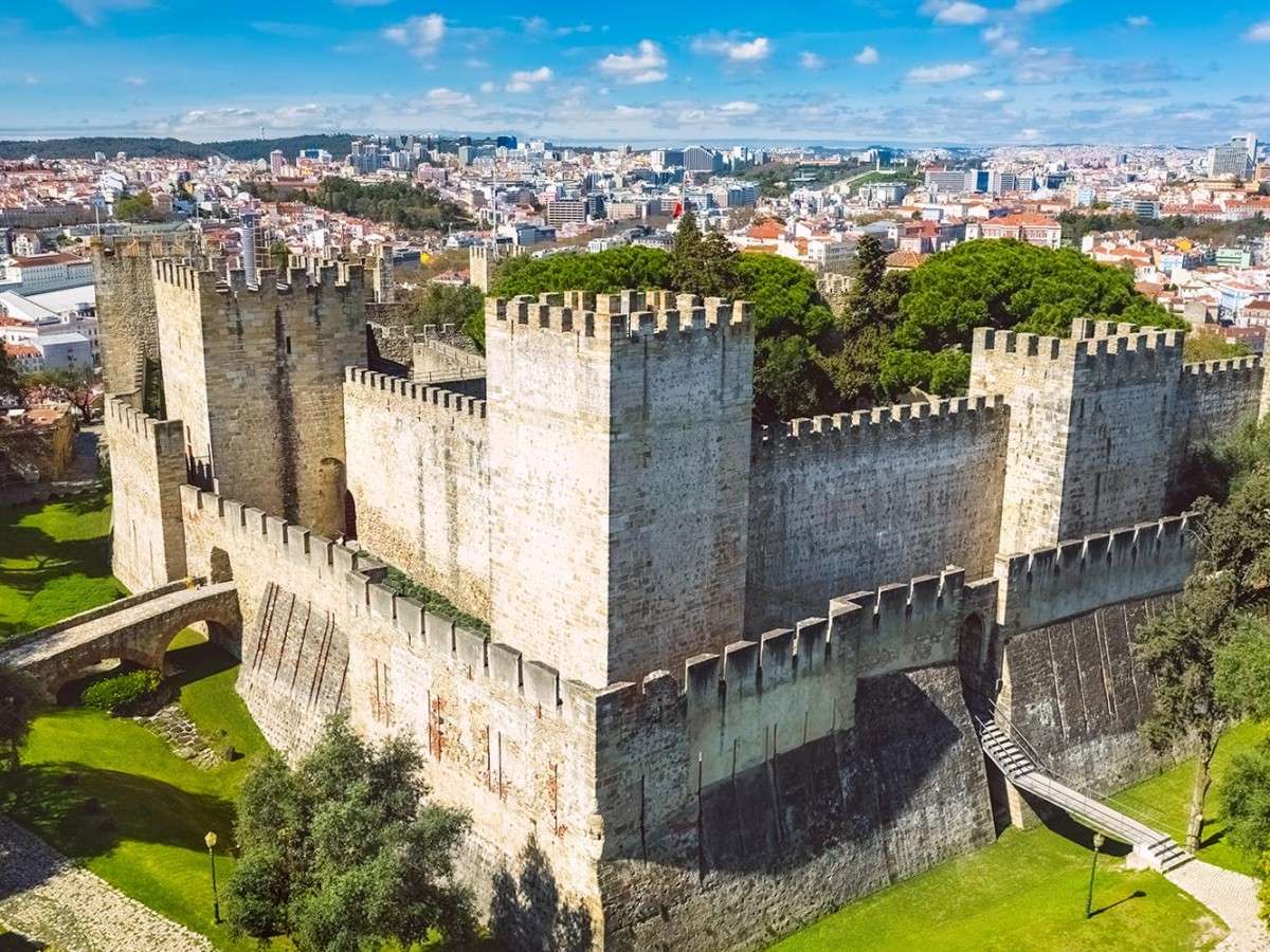Echoes of History——From the Moors to the Kingdom of Portugal