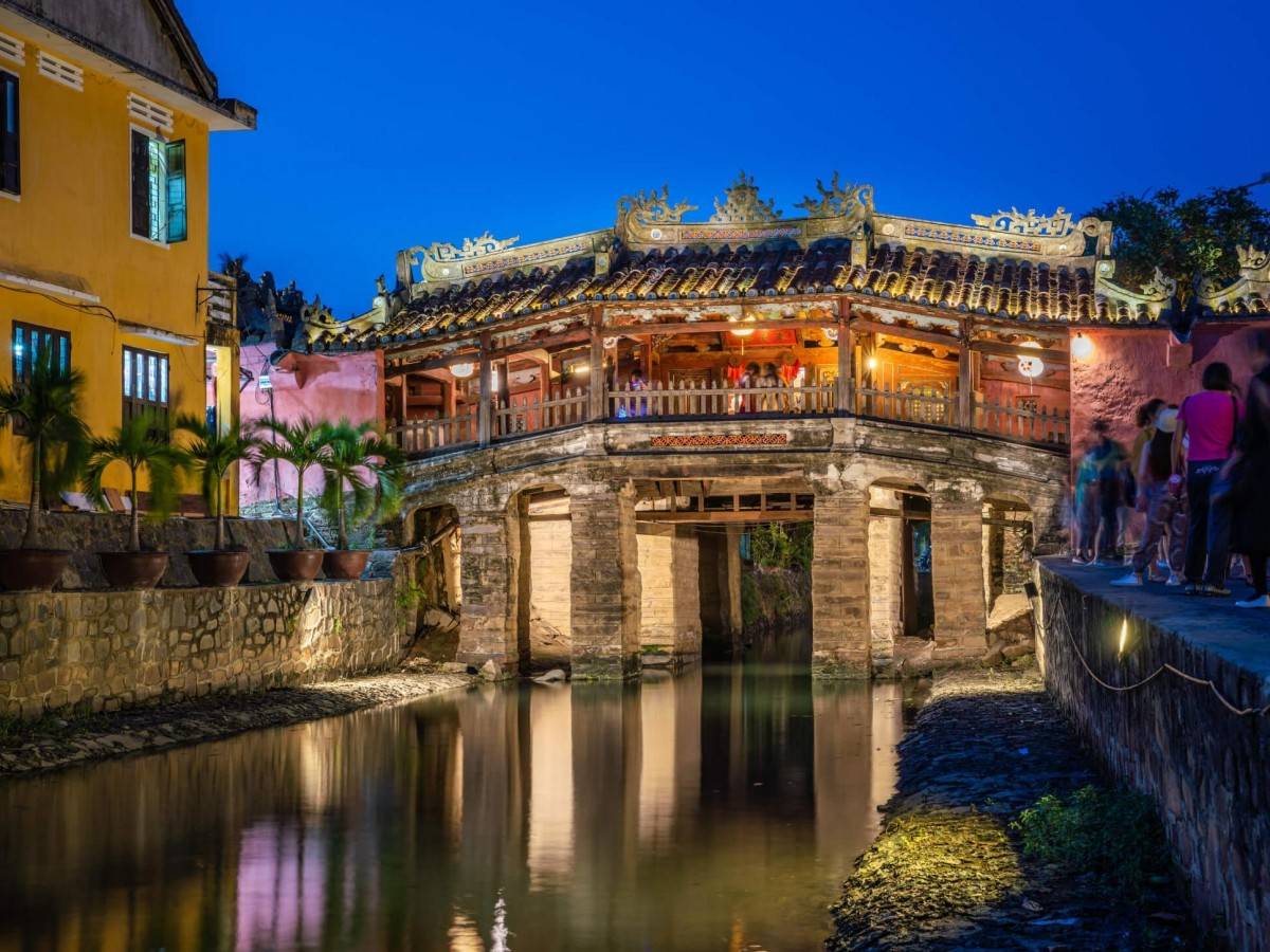 Tour experience: Feel the fusion of history and culture