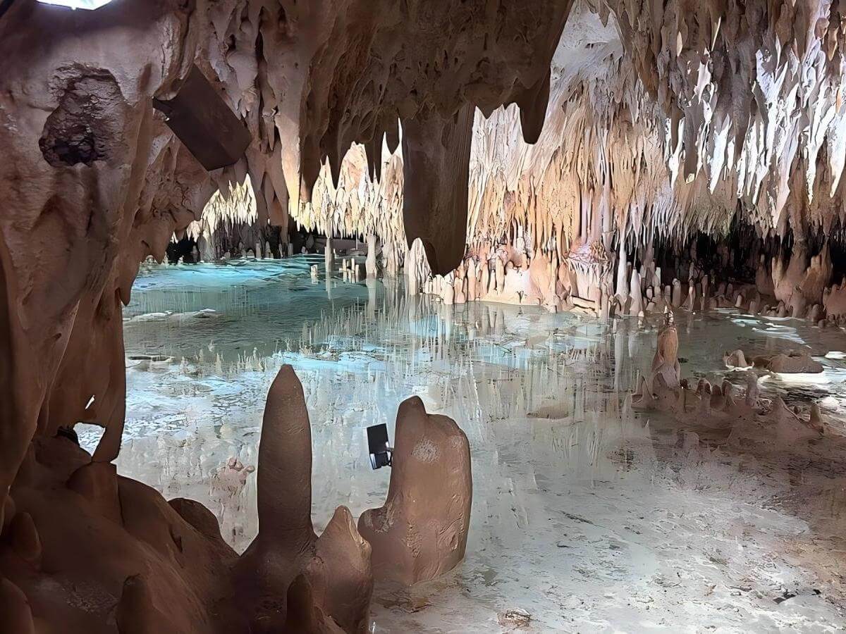 Natural Wonders: The Dreamy Beauty of Crystal Caves
