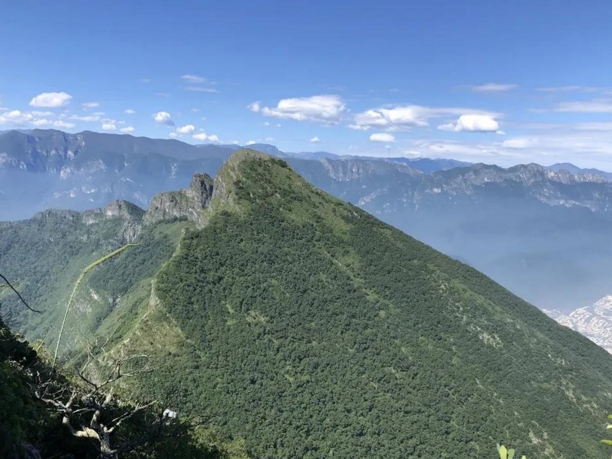Climbing Tips for the Cerro de la Silla Challenge