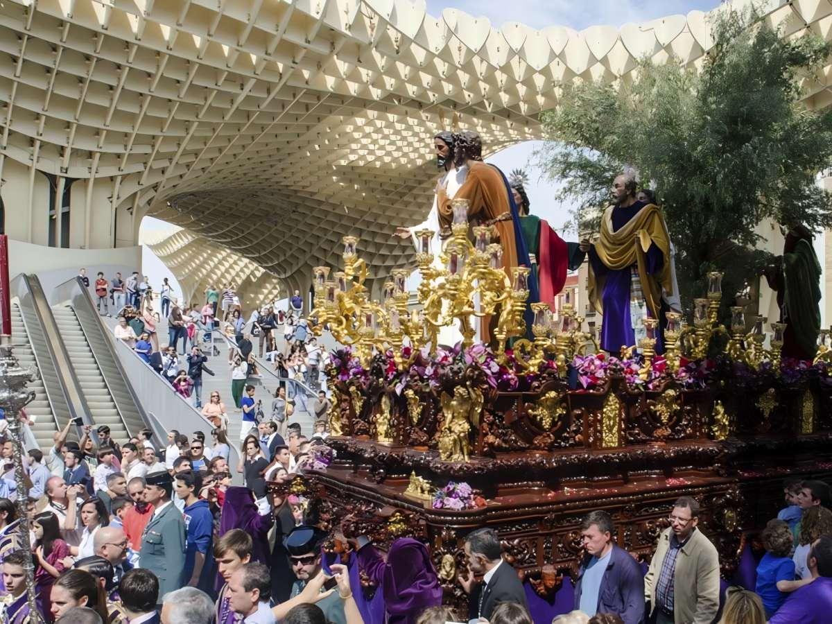 Seville at the end of Holy Week