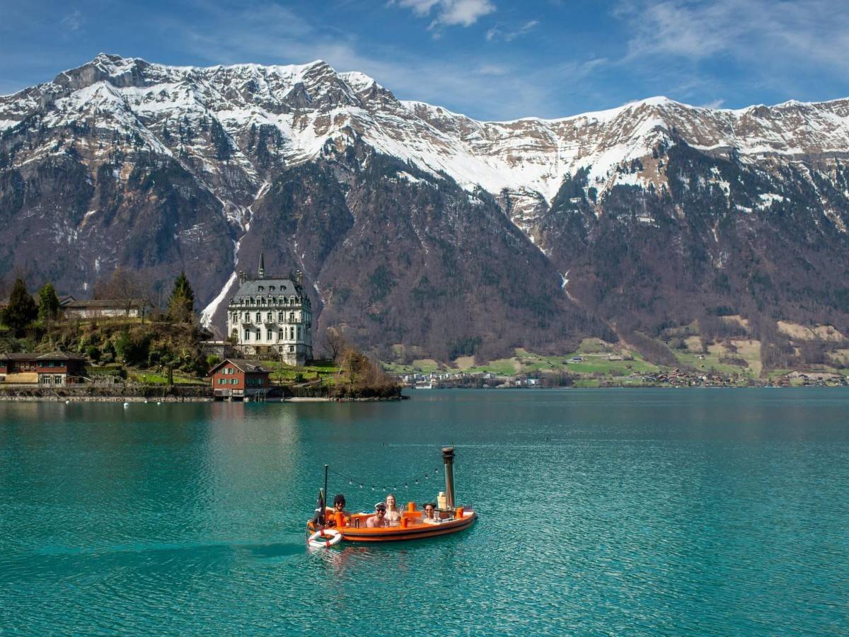 Five must-see experiences to unlock the beauty of Lake Brienz