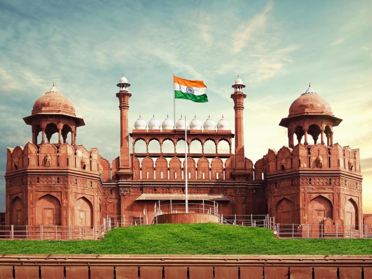 Entering the Red Fort: Tickets, Time, and Tips